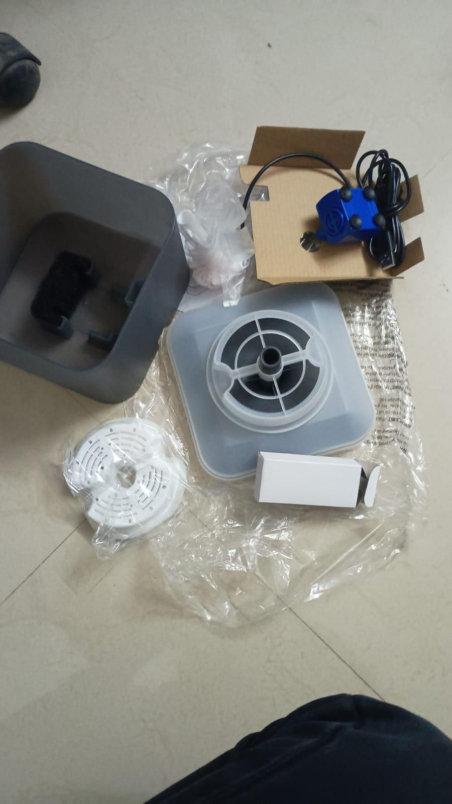 2L Small Pet Water Fountain for Kittens & Small Dogs – Automatic Fresh Water Dispenser