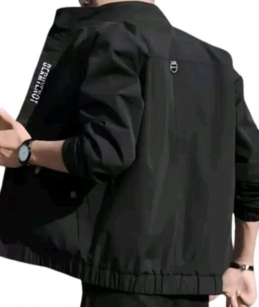Men Solid Windcheater Sporty Cuffed Sleeves Polyster Jacket