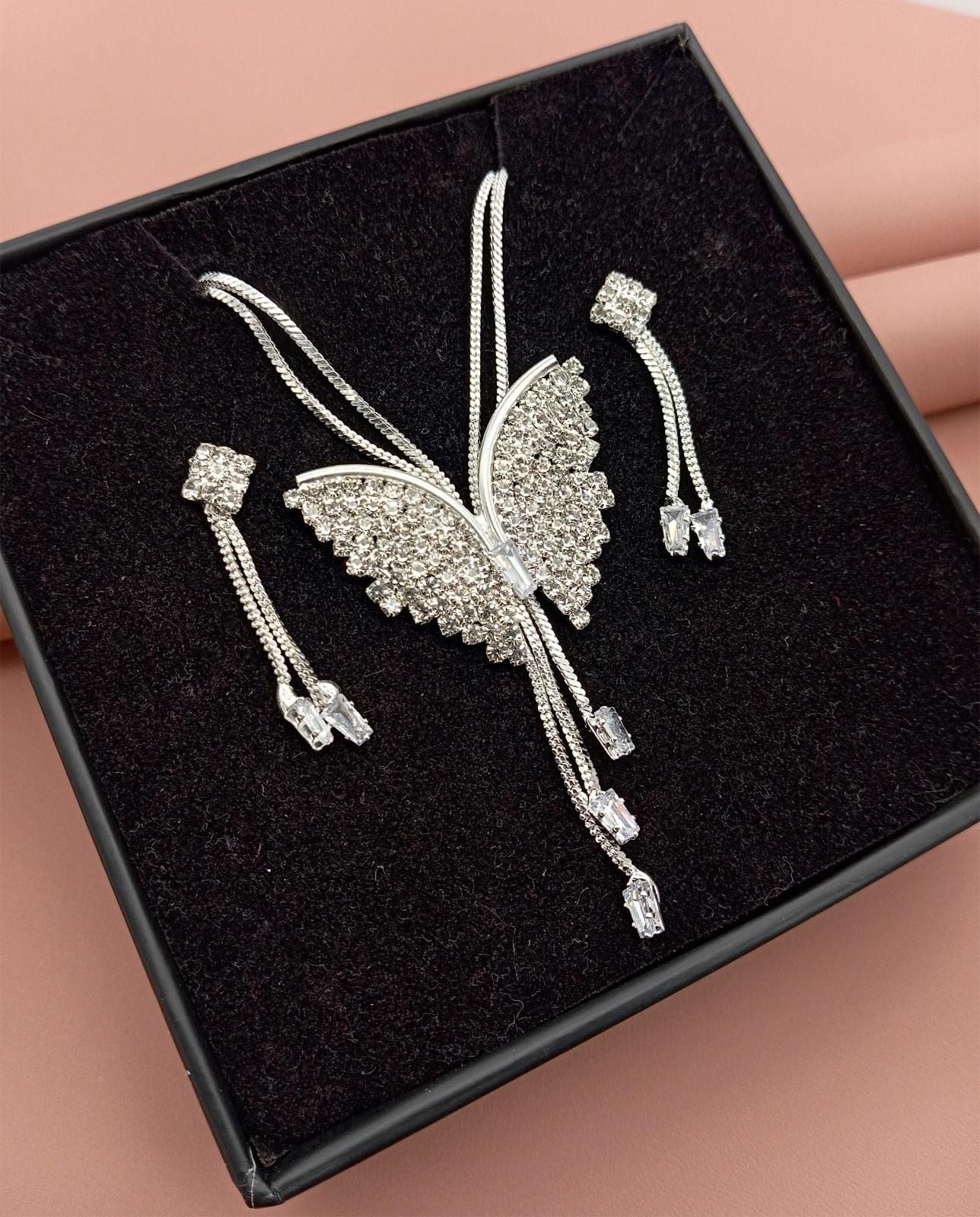 Butterfly Pendant Necklace with Matching Earrings – Elegant Fashion Jewelry Set for Women & Girls