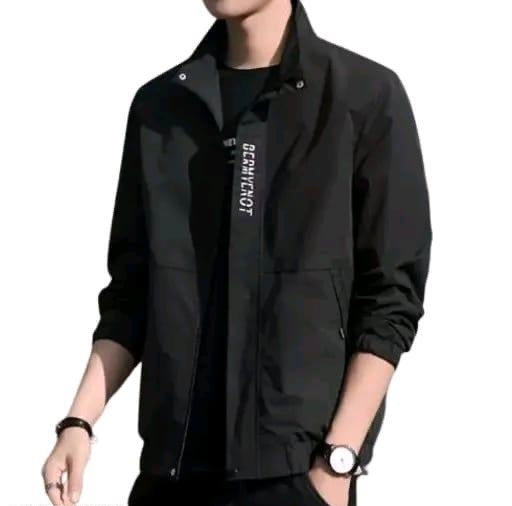 Men Solid Windcheater Sporty Cuffed Sleeves Polyster Jacket